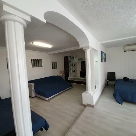 Valeria 14 Personas Apartamento