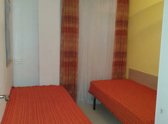 Valeria 14 Personas * Μπένιντορμ